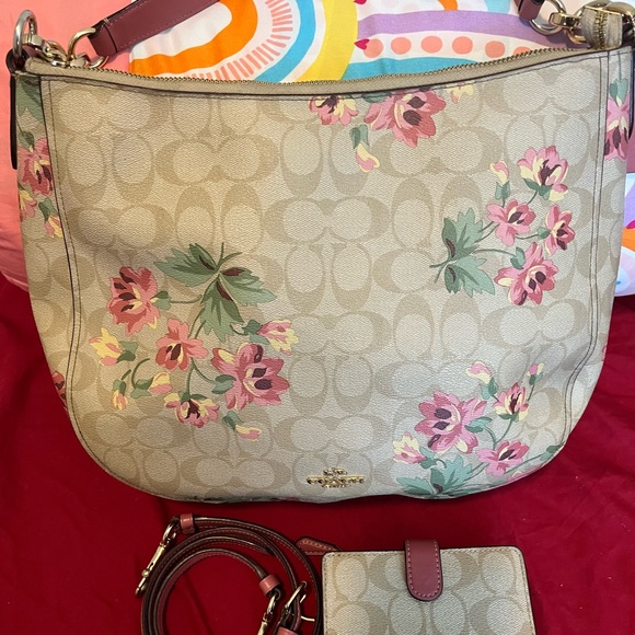 Coach floral hobo tote with wallet - Picture 1 of 5